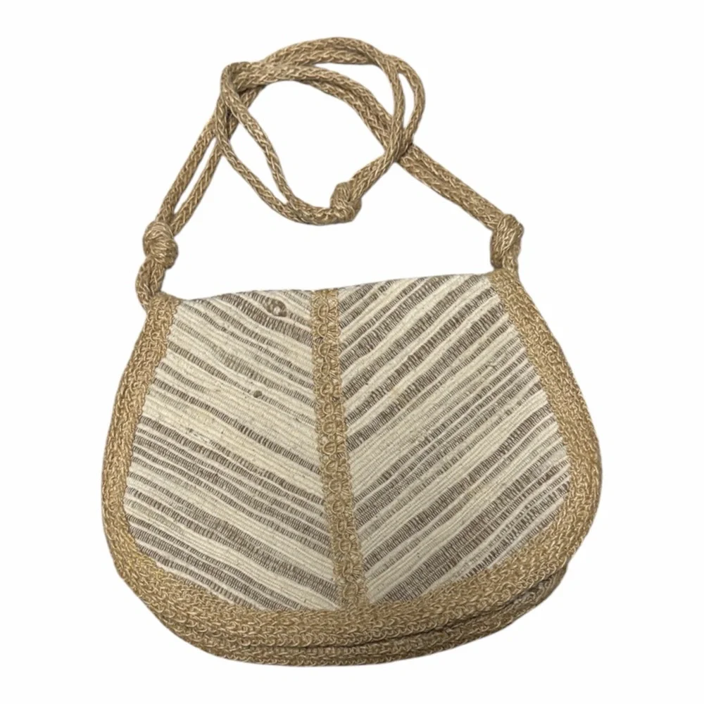 Stylish Tan and Cream Woven natural Shoulder Bag - Picture 1 of 8